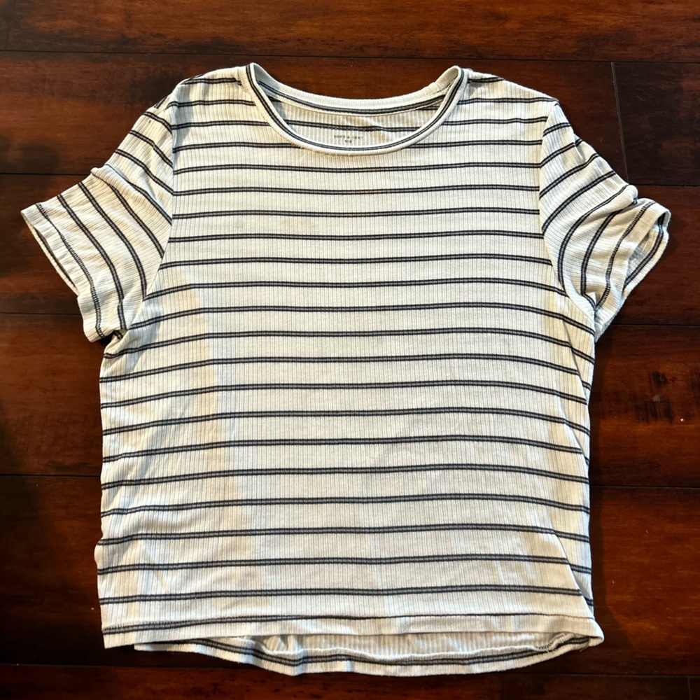 American Eagle Tshirt